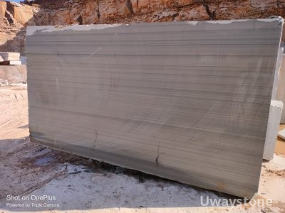 Lining Grey Sandstone or Quartzite Blocks for Slabs