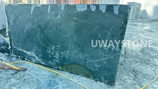 Green Marble Blocks for Slabs, Monuments and Tombstone