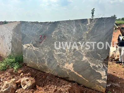 Toros Black Marble Blocks